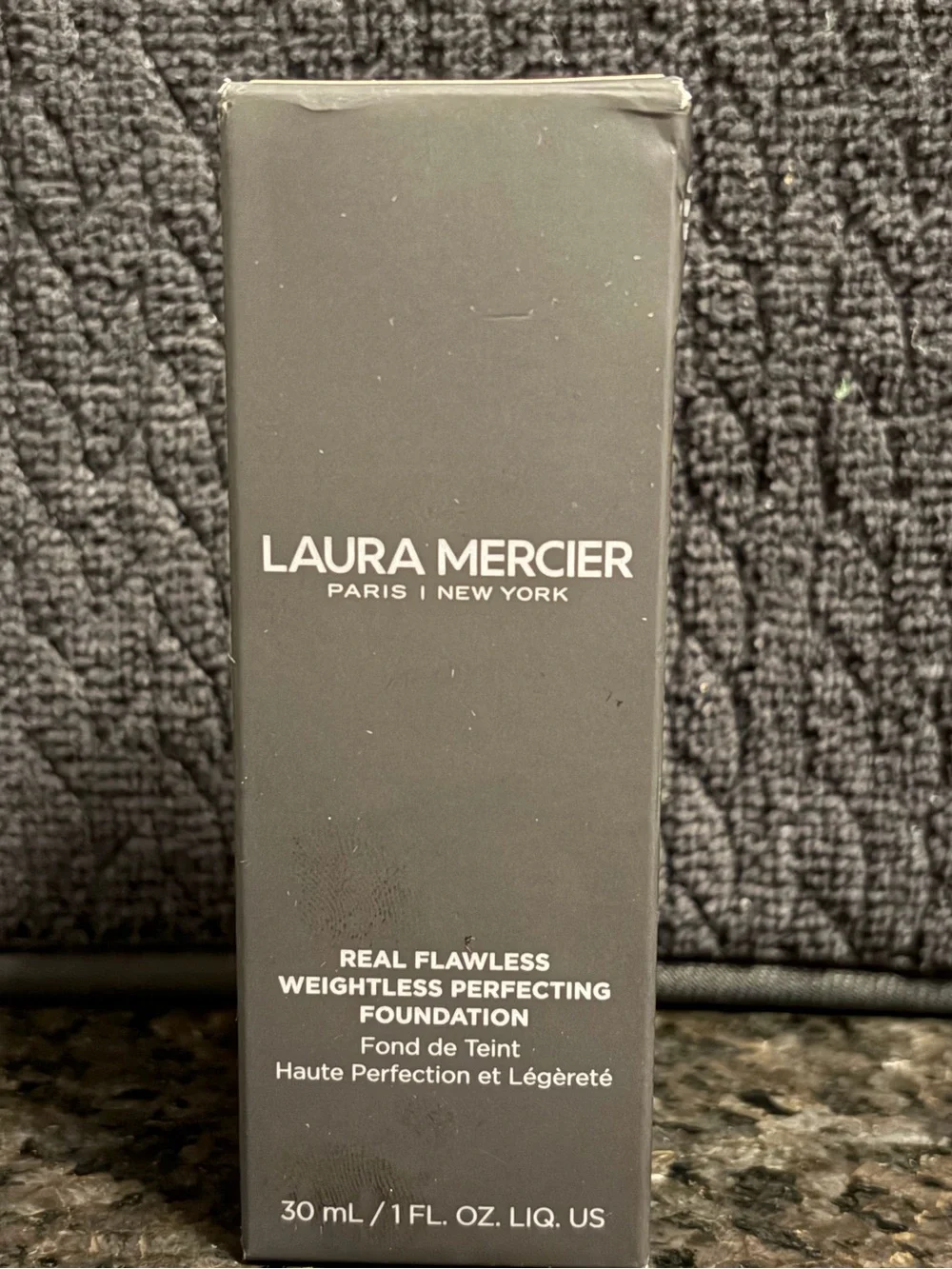 Laura Mercier Real Flawless Weightless Perfecting Foundation (2N1 Cashew - New)